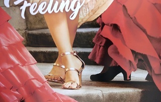 Kriti Sanon feet photo thumbnail