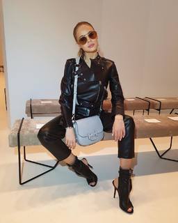 Xenia Tchoumitcheva feet photo thumbnail