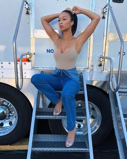 Draya Michele feet photo thumbnail