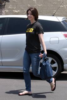 Ashley Greene feet photo thumbnail