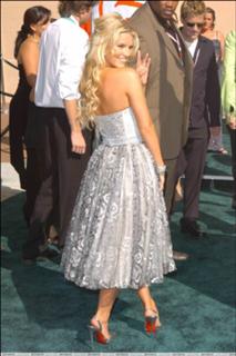 Jessica Simpson feet photo thumbnail