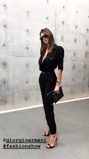 Cristina Buccino feet photo thumbnail
