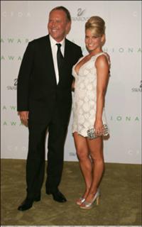 Jessica Simpson feet photo thumbnail