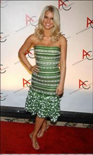 Jessica Simpson feet photo thumbnail