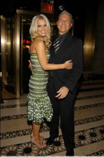 Jessica Simpson feet photo thumbnail