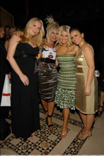 Jessica Simpson feet photo thumbnail