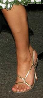 Jessica Simpson feet photo thumbnail