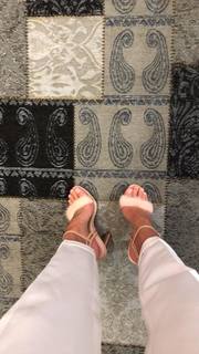 Federica Pellegrini feet photo thumbnail