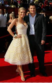 Jessica Simpson feet photo thumbnail