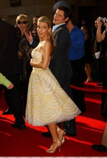 Jessica Simpson feet photo thumbnail