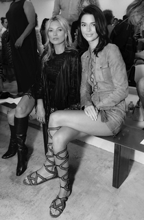 Kendall Jenner feet photo thumbnail