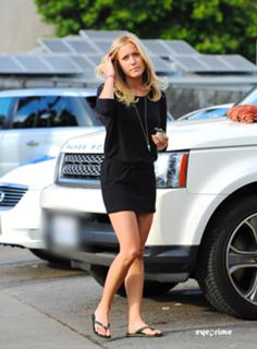 Kristin Cavallari feet photo thumbnail