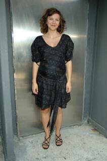 Maggie Gyllenhaal feet photo thumbnail