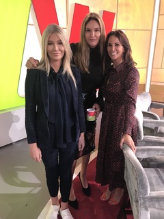 Andrea McLean feet photo thumbnail