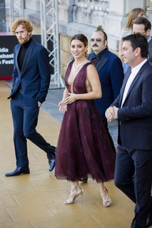 Blanca Suárez feet photo thumbnail