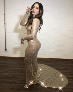 Anitta feet photo thumbnail