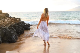 Katrina Bowden feet photo thumbnail