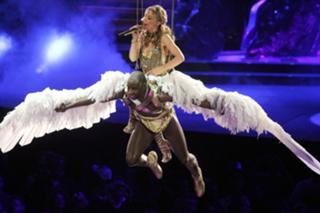 Kylie Minogue feet photo thumbnail