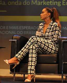 Anitta feet photo thumbnail