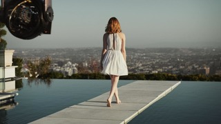 Emma Stone feet photo thumbnail