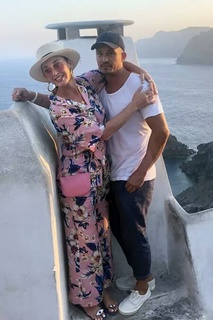 Katy Perry feet photo thumbnail