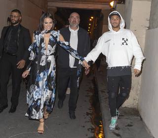 Bruna Marquezine feet photo thumbnail