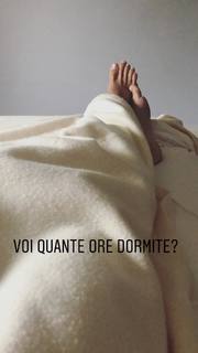 Federica Fontana feet photo thumbnail