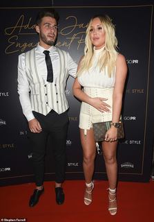 Charlotte Crosby feet photo thumbnail