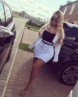 Chloe Ferry feet photo thumbnail