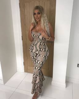 Chloe Ferry feet photo thumbnail