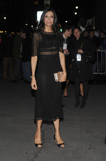 Famke Janssen feet photo thumbnail