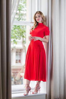 Lily James feet photo thumbnail