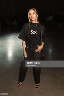 Jade Thirlwall feet photo thumbnail