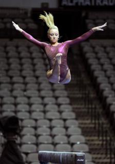 Nastia Liukin feet photo thumbnail
