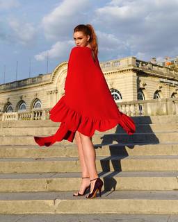 Marina Ruy Barbosa feet photo thumbnail