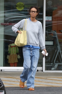 Thandiwe Newton feet photo thumbnail