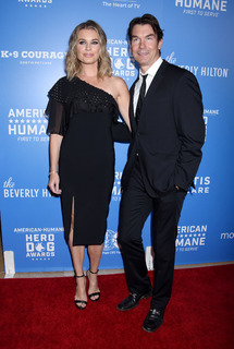 Rebecca Romijn feet photo thumbnail