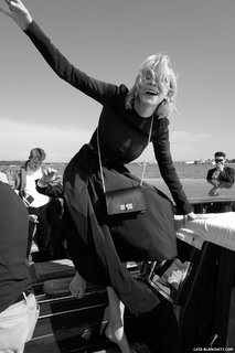 Cate Blanchett feet photo thumbnail