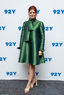 Debra Messing feet photo thumbnail