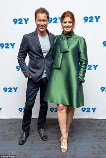 Debra Messing feet photo thumbnail