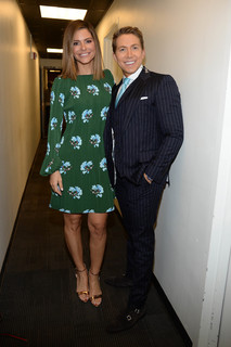 Maria Menounos feet photo thumbnail