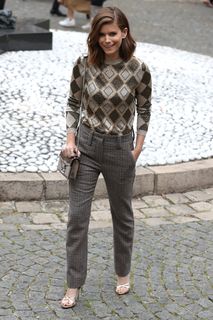 Kate Mara feet photo thumbnail