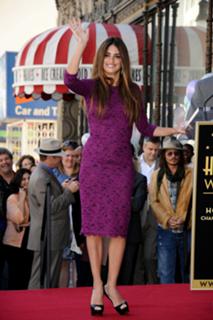 Penélope Cruz feet photo thumbnail