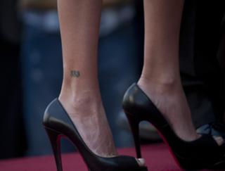 Penélope Cruz feet photo thumbnail