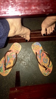 Alaine Crissiê feet photo thumbnail