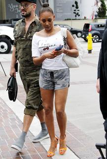 Mel B feet photo thumbnail