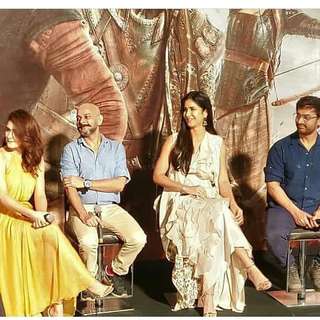 Katrina Kaif feet photo thumbnail