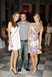 Doukissa Nomikou feet photo thumbnail