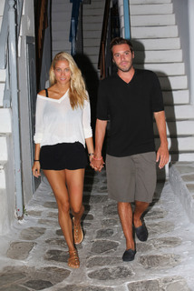 Doukissa Nomikou feet photo thumbnail