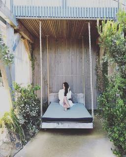 Nikki Garcia feet photo thumbnail
